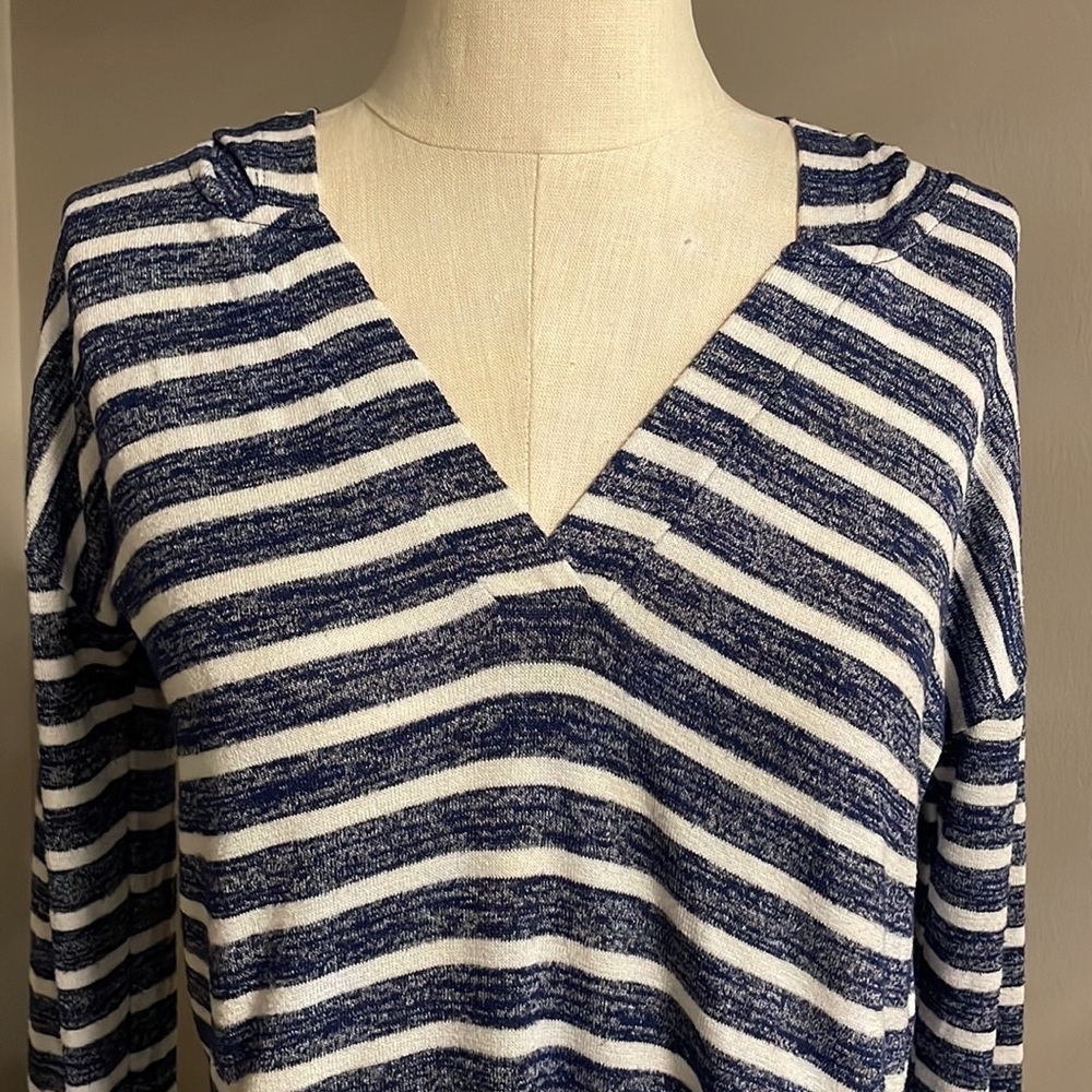 BANANA REPUBLIC women’s LUXESPUN striped hoodie blue white pullover stretchy XS - Picture 2 of 9